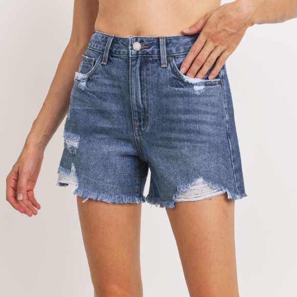 Flattering NWT Jean Shorts - Picture 2 of 5